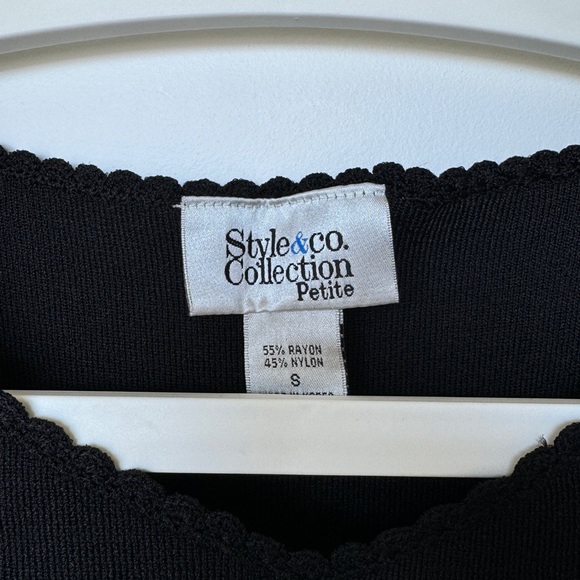 NEW Embroidered Mini Roses Top - Picture 4 of 5